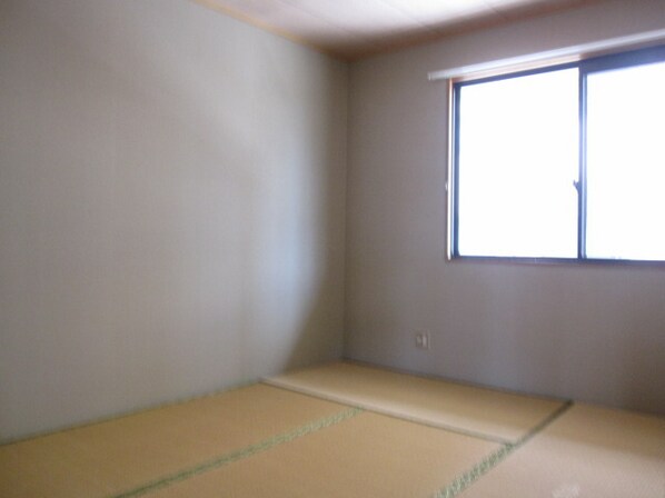 クレスト安室の物件内観写真